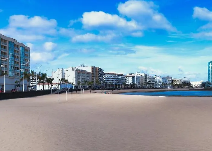 Casa Victoria Frente A La Playa Del Reducto * Arrecife (Lanzarote)